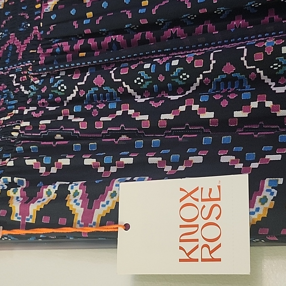 Boho maxi skirt. Knox Rose brand. NWT. Size S.
